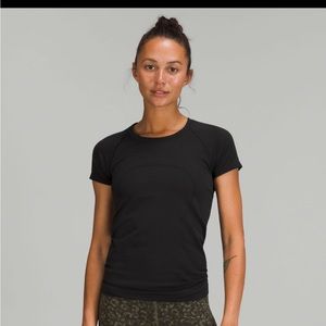 Swiftly Tech Short Sleeve Shirt 2.0 Size 10